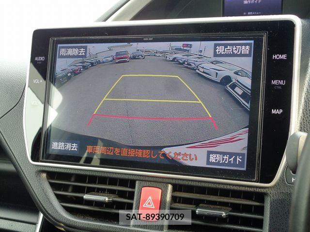 Toyota VOXY 2019-06 289886-8