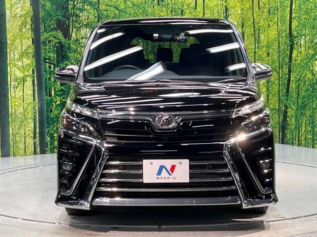 Toyota VOXY 2020-04 185305-15