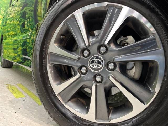 Toyota VOXY 2020-04 185305-14