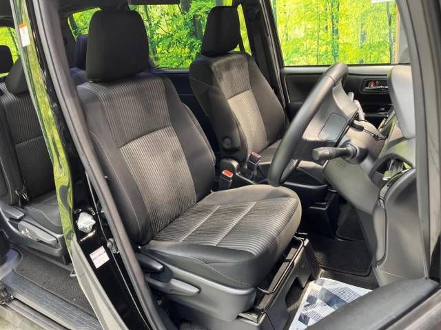Toyota VOXY 2020-04 185305-8