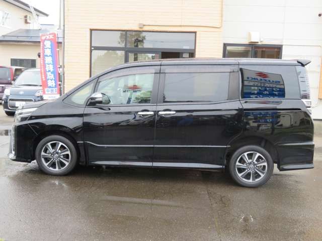 Toyota VOXY 2019-03 25292-3