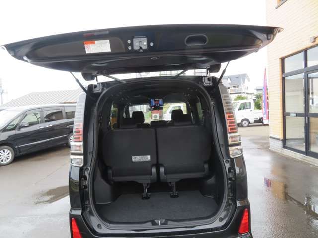 Toyota VOXY 2019-03 25292-11