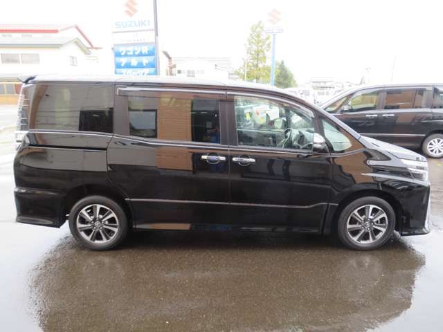 Toyota VOXY 2019-03 25292-2