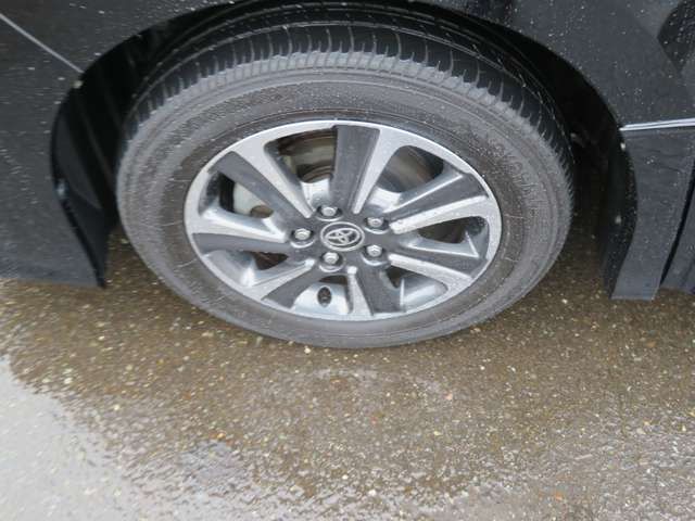 Toyota VOXY 2019-03 25292-4