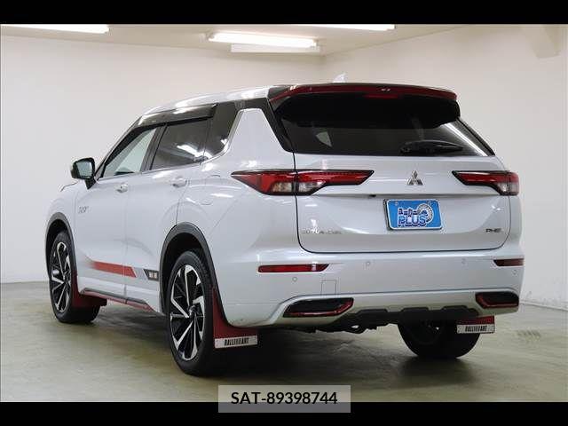 Mitsubishi OUTLANDER PHEV 2023-03 234629-19