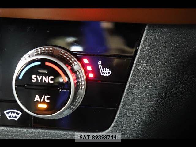 Mitsubishi OUTLANDER PHEV 2023-03 234629-4