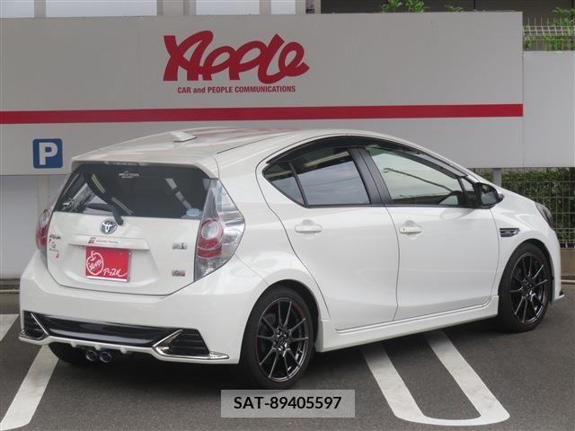Toyota AQUA 2014-03 347205-3