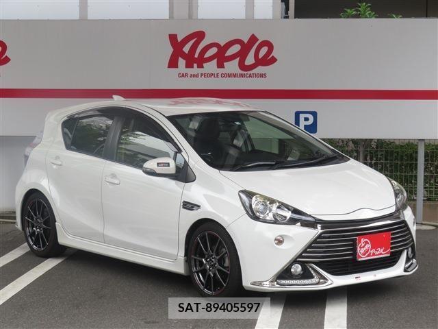 Toyota AQUA 2014-03 347205-1
