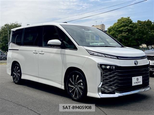 Toyota VOXY 2023-06 288908-8