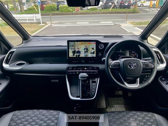 Toyota VOXY 2023-06 288908-1