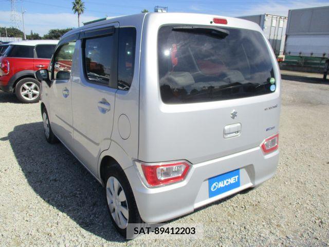 Suzuki WAGON R 2018-10 202738-2