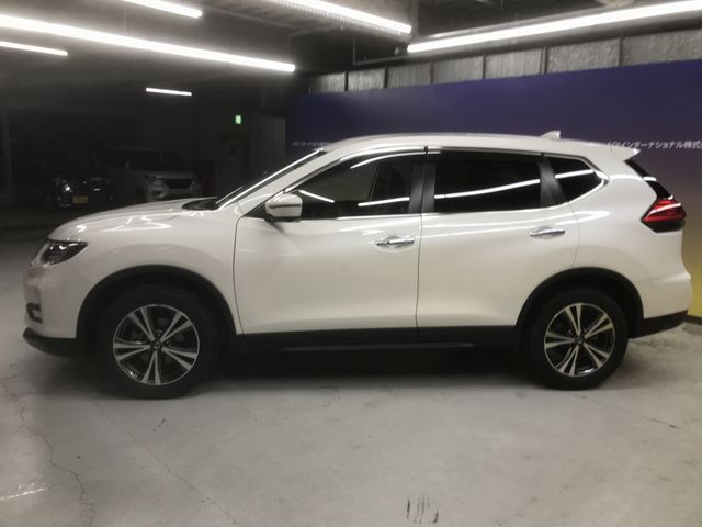 Nissan X-TRAIL 2018-11 183450-6