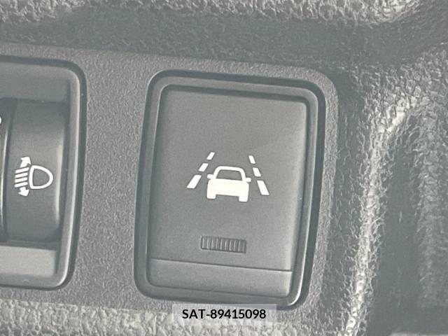 Nissan NOTE 2019-05 365479-6