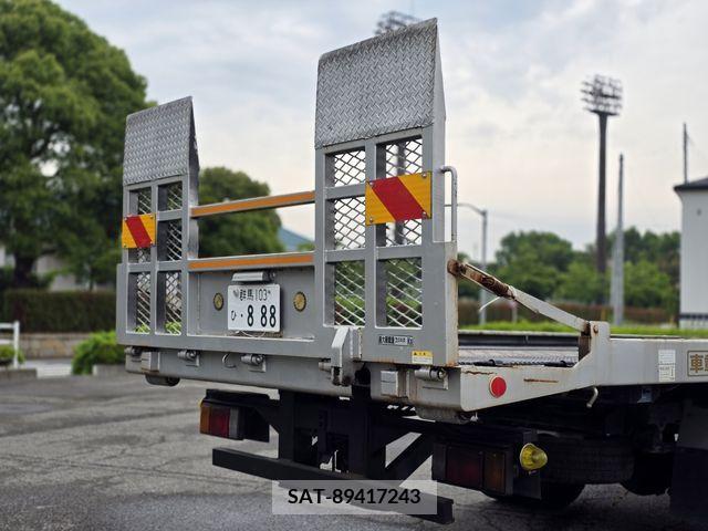 Hino DUTRO 2003-03 268105-15