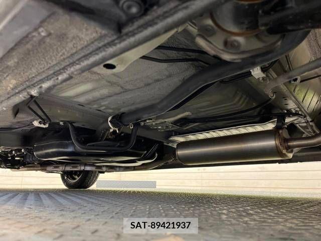 Honda N BOX CUSTOM 2019-12 279217-19