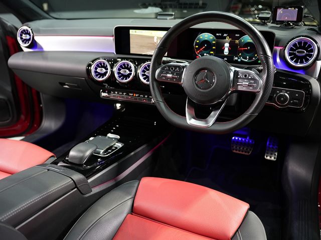 Mercedes Benz CLA-CLASS 2019-12 12273-11