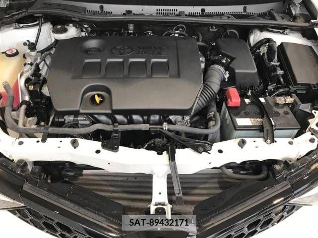 Toyota AURIS 2017-10 377592-19
