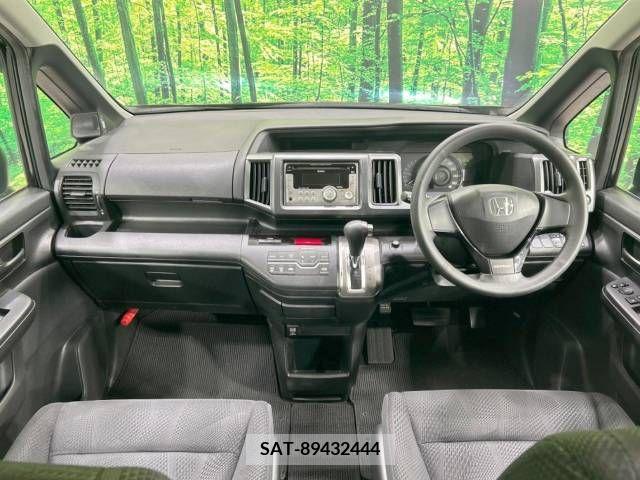 Honda e 2010-01 379117-1