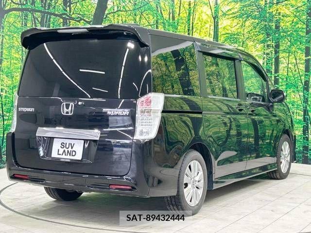 Honda e 2010-01 379117-17