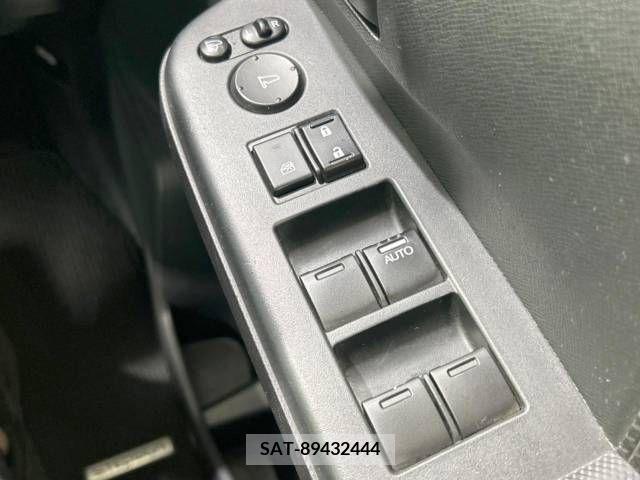 Honda e 2010-01 379117-5