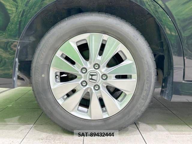Honda e 2010-01 379117-13