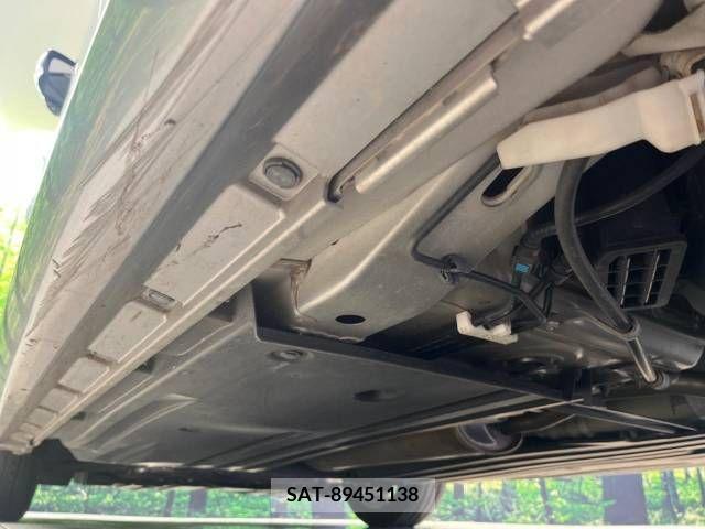 Suzuki SWIFT 2017-09 368996-14