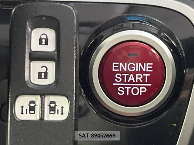 Honda N BOX CUSTOM 2015-01 306764-7