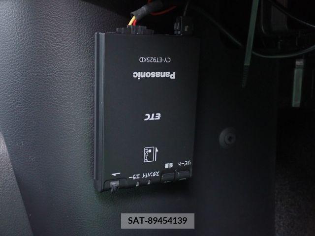 Nissan MARCH 2016-09 209378-12