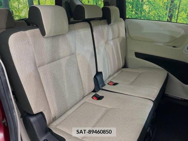 Toyota SIENTA 2019-07 298333-10
