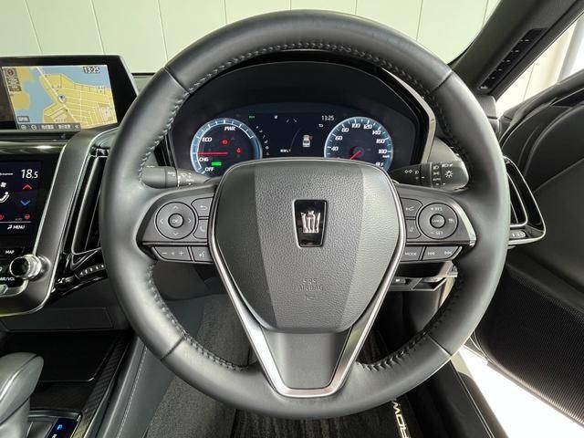 Toyota CROWN SEDAN 2019-08 188633-9