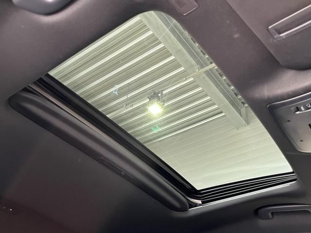 Toyota CROWN SEDAN 2019-08 188633-4