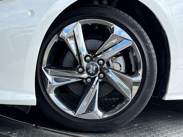 Toyota CROWN SEDAN 2019-08 188633-3