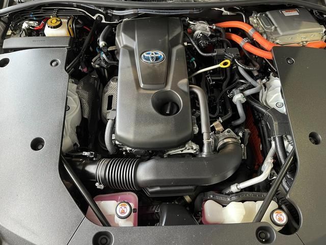 Toyota CROWN SEDAN 2019-08 188633-17
