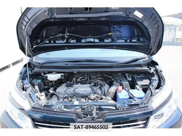 Toyota VOXY 2015-12 352971-19