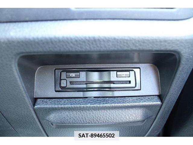 Toyota VOXY 2015-12 352971-5