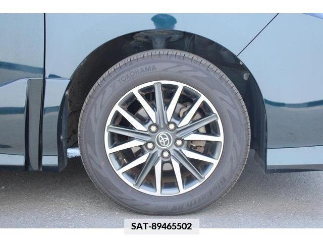 Toyota VOXY 2015-12 352971-10