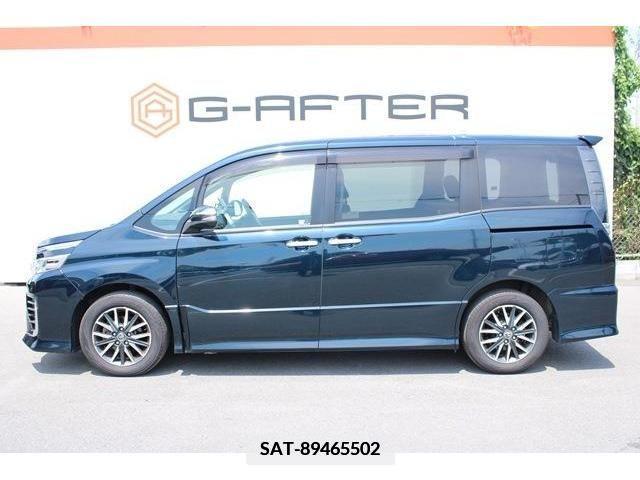 Toyota VOXY 2015-12 352971-9