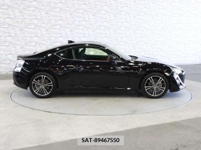 Toyota 86 2014-06 321163-11