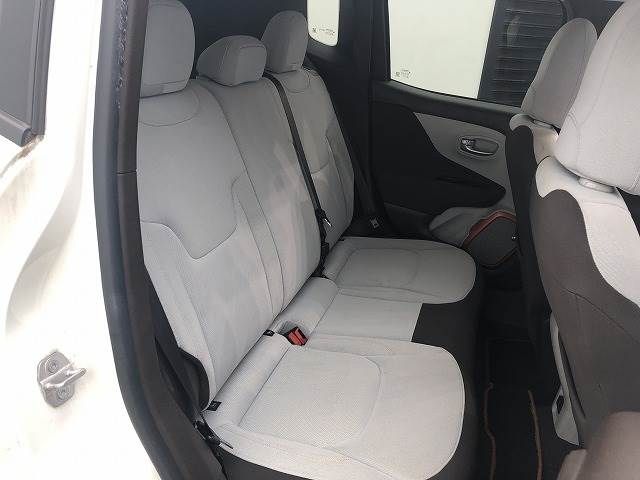 Jeep RENEGADE 2015-08 6845-5