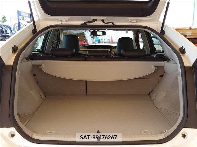 Toyota PRIUS 2015-06 281990-8