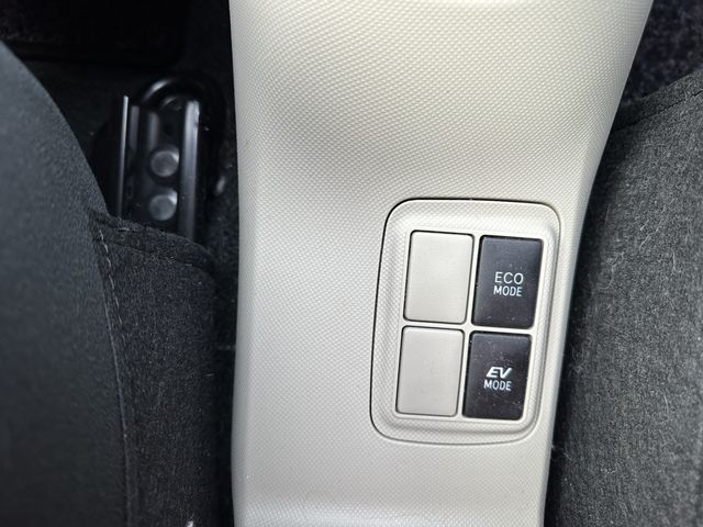 Toyota AQUA 2013-08 192760-16