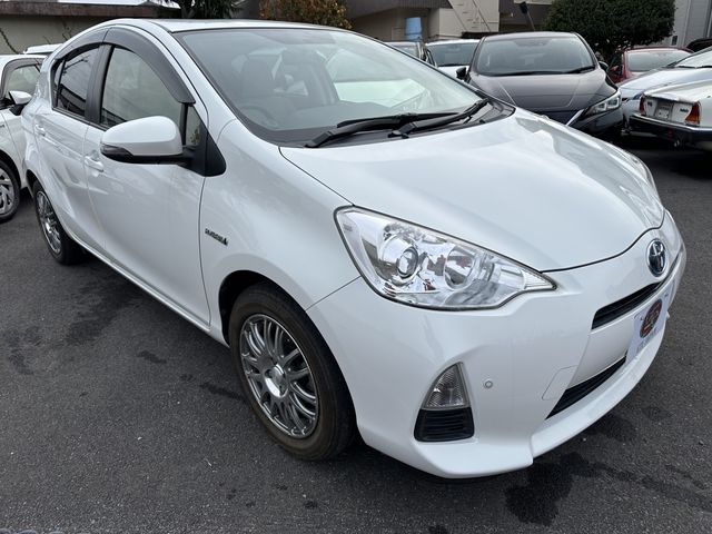 Toyota AQUA 2013-08 192760-0