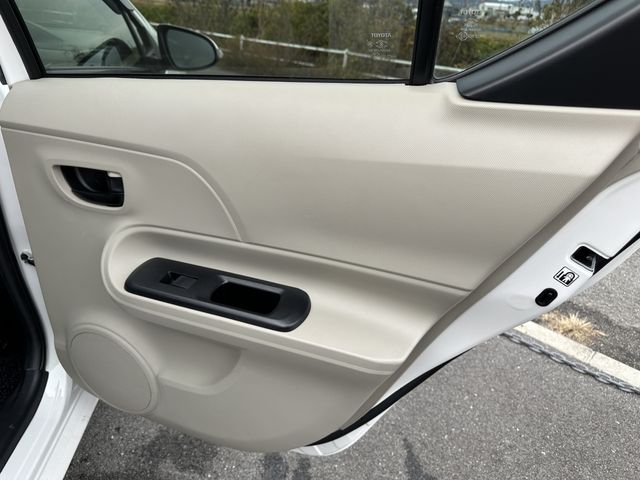 Toyota AQUA 2013-08 192760-21