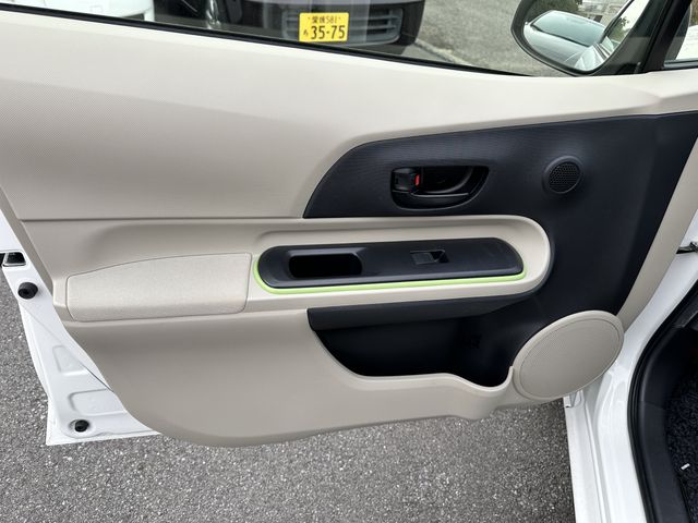 Toyota AQUA 2013-08 192760-22