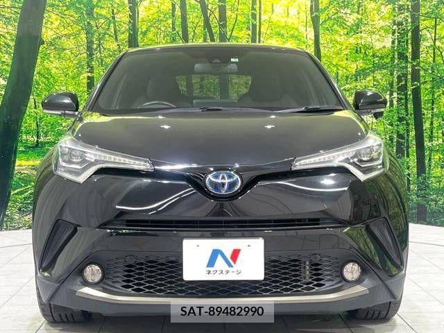 Toyota C-HR 2017-05 240682-15
