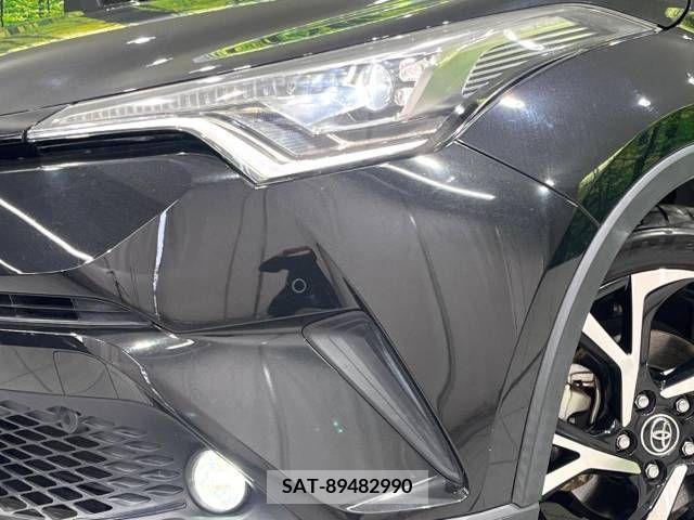Toyota C-HR 2017-05 240682-14