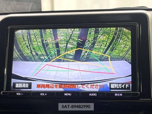 Toyota C-HR 2017-05 240682-3