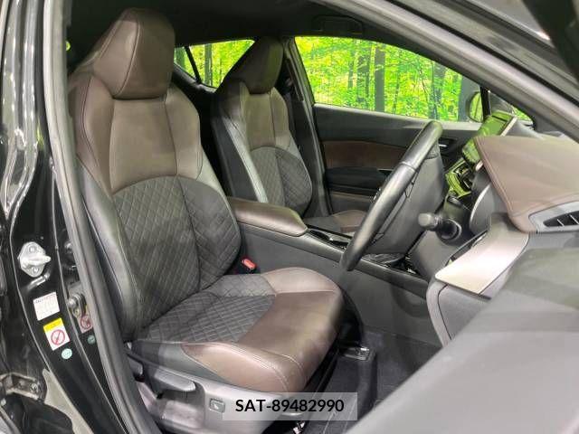 Toyota C-HR 2017-05 240682-9