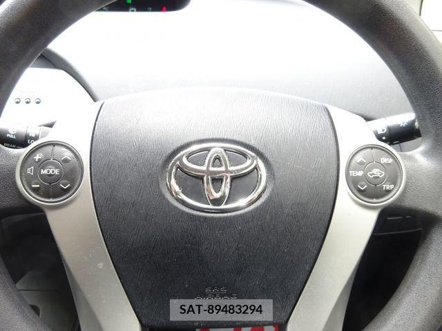 Toyota PRIUS 2013-05 326864-21