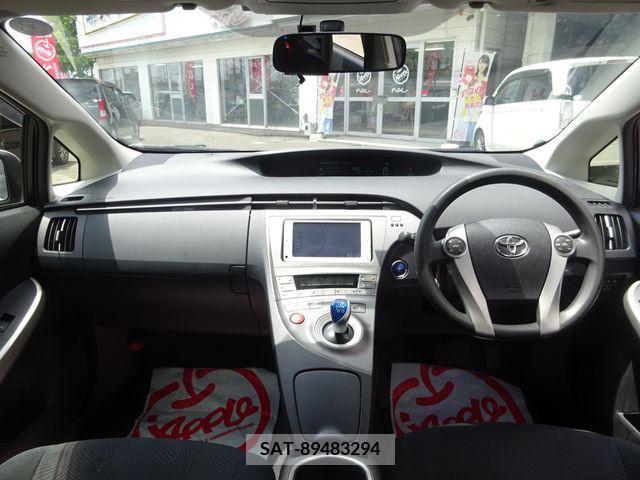 Toyota PRIUS 2013-05 326864-14